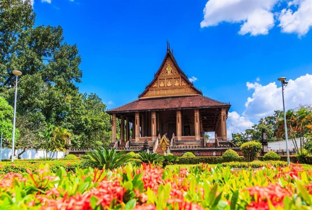 Sky City Hotel Vientiane Esterno foto