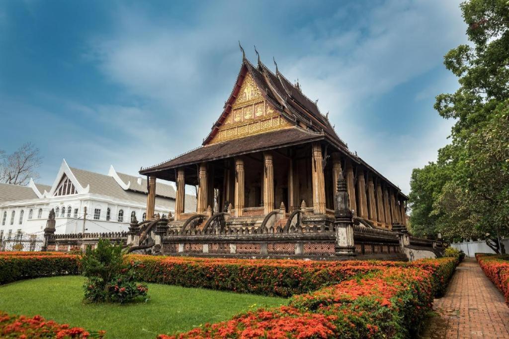 Sky City Hotel Vientiane Esterno foto